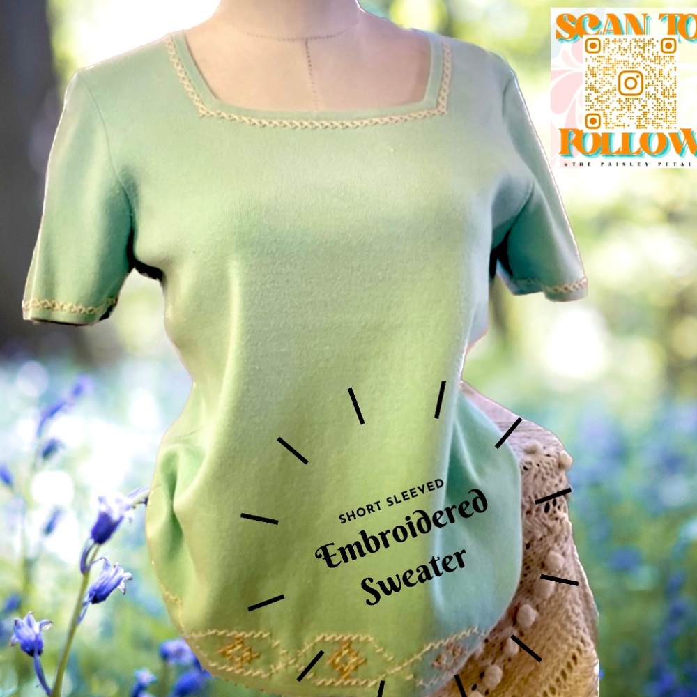 HAMPSHIRE STUDIO SHORT SLEEVE SWEATER WITH EMBROIDERY